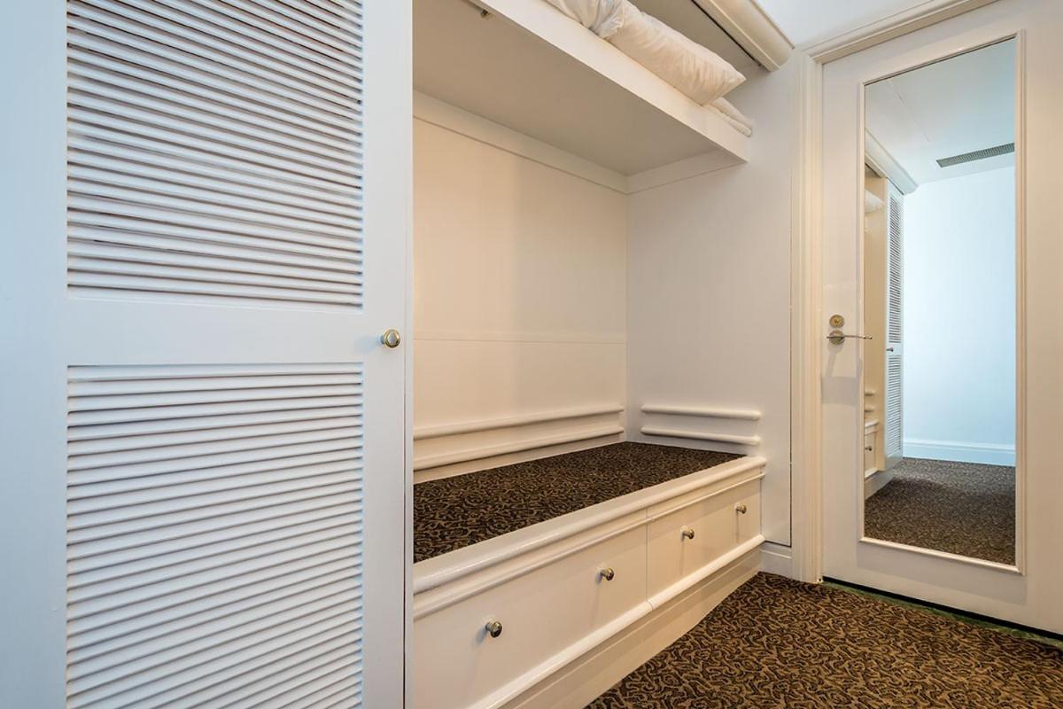 Deluxe Private Apartment And Studio - Ocean Views Gold Coast Esterno foto