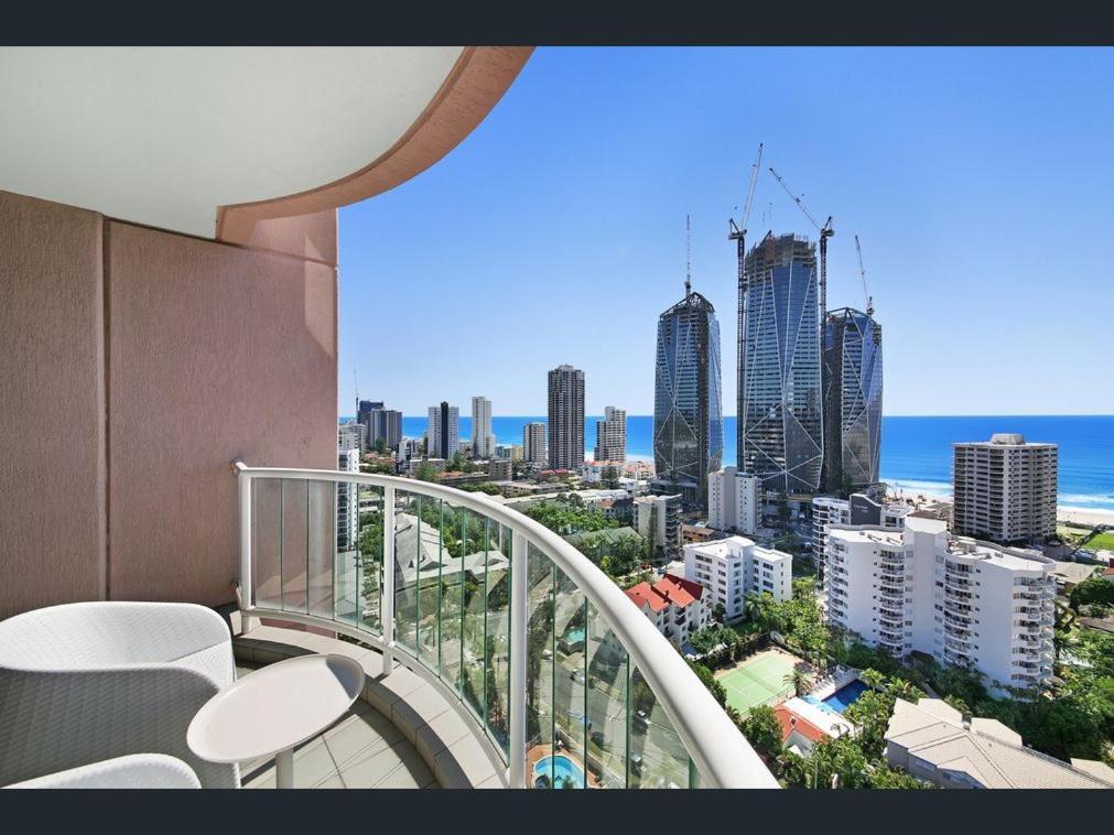 Deluxe Private Apartment And Studio - Ocean Views Gold Coast Esterno foto