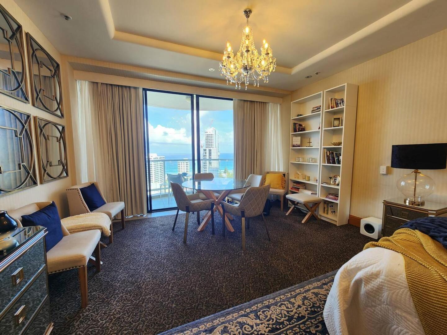 Deluxe Private Apartment And Studio - Ocean Views Gold Coast Esterno foto